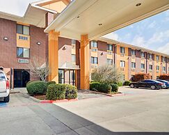 Quality Inn DFW Airport North