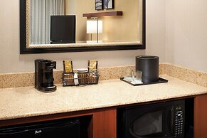 Courtyard by Marriott Detroit Warren
