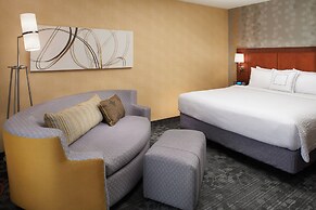 Courtyard by Marriott Detroit Warren