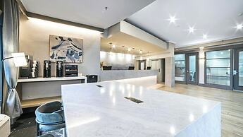 Sandman Hotel & Suites Kelowna