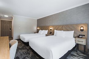 Sandman Hotel & Suites Kelowna