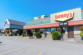 Sandman Hotel & Suites Kelowna