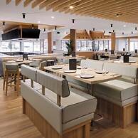 Sandman Hotel & Suites Kelowna