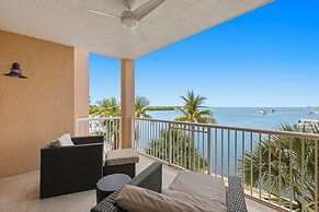 Beachside Resort & Residences