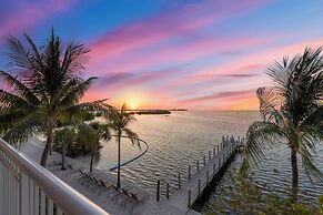 Beachside Resort & Residences