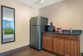 Clarion Hotel Conference Center - North