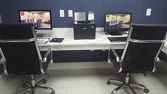 Clarion Hotel Conference Center - North