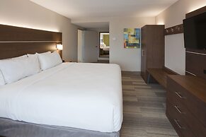 Holiday Inn Express Roseville-St. Paul by IHG