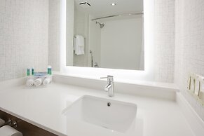 Holiday Inn Express Roseville-St. Paul by IHG