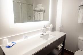 Holiday Inn Express Marshfield by IHG
