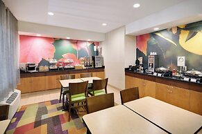 Fairfield Inn and Suites by Marriott Indianapolis Airport