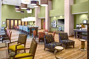 Hampton Inn & Suites Syracuse North Airport Area