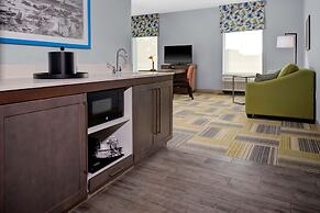 Hampton Inn & Suites Syracuse North Airport Area