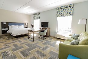 Hampton Inn & Suites Syracuse North Airport Area