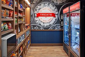 Hampton Inn & Suites Syracuse North Airport Area