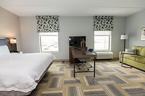 Hampton Inn & Suites Syracuse North Airport Area