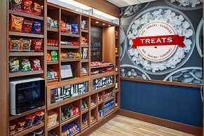 Hampton Inn & Suites Syracuse North Airport Area