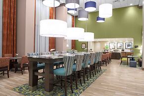 Hampton Inn & Suites Syracuse North Airport Area