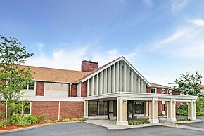 Ramada by Wyndham Seekonk Providence Area