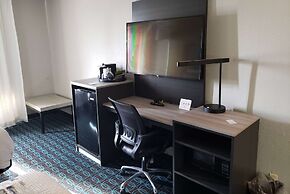 Wingate by Wyndham Dayton North