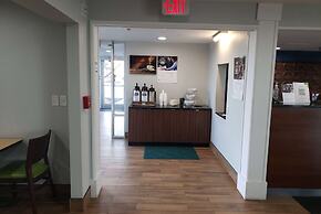 Wingate by Wyndham Dayton North