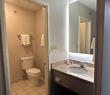 Wingate by Wyndham Dayton North