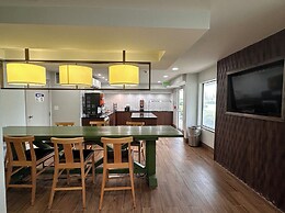 Wingate by Wyndham Dayton North