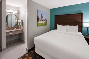 Clarion Pointe Indianapolis Northeast