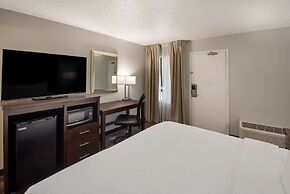 Clarion Pointe Indianapolis Northeast