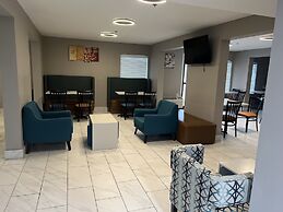 Clarion Pointe Indianapolis Northeast