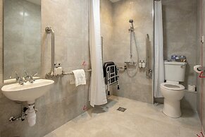 Crowne Plaza Royal Victoria Sheffield by IHG