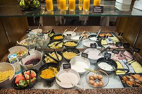Crowne Plaza Royal Victoria Sheffield by IHG