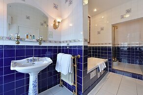 Crowne Plaza Royal Victoria Sheffield by IHG