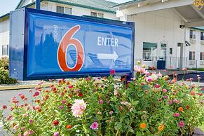 Motel 6 The Dalles, OR