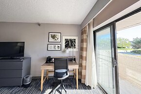 Wingate by Wyndham Lincoln Airport East