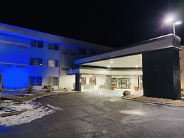 Wingate by Wyndham Lincoln Airport East