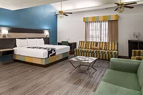 La Quinta Inn by Wyndham Victoria