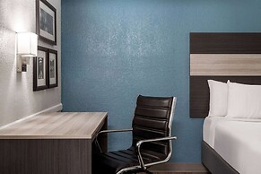 La Quinta Inn by Wyndham Victoria