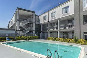 Quality Inn Fayetteville near Fort Bragg