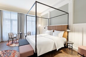 Hotel Astoria Vienna, Curio Collection by Hilton