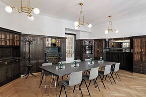Hotel Astoria Vienna, Curio Collection by Hilton