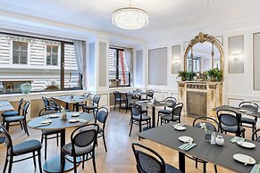 Hotel Astoria Vienna, Curio Collection by Hilton