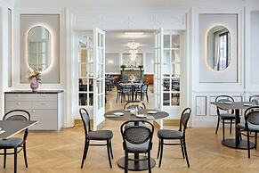 Hotel Astoria Vienna, Curio Collection by Hilton