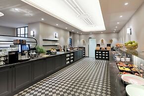 Hotel Astoria Vienna, Curio Collection by Hilton