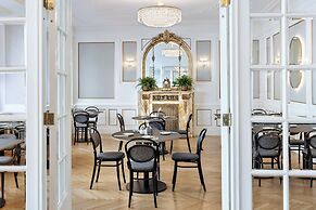 Hotel Astoria Vienna, Curio Collection by Hilton