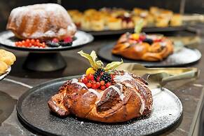 Hotel Astoria Vienna, Curio Collection by Hilton