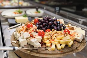 Hotel Astoria Vienna, Curio Collection by Hilton