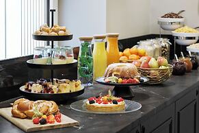 Hotel Astoria Vienna, Curio Collection by Hilton