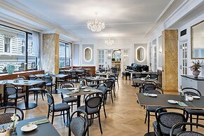 Hotel Astoria Vienna, Curio Collection by Hilton