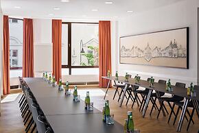 Hotel Astoria Vienna, Curio Collection by Hilton